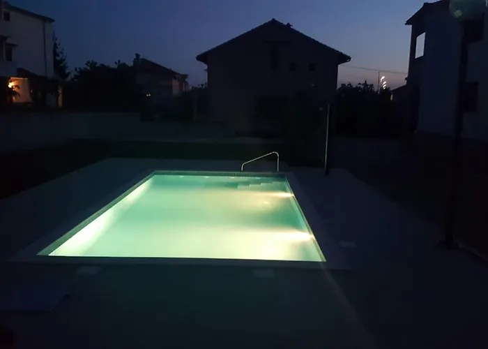 House Kalepin 아파트 *